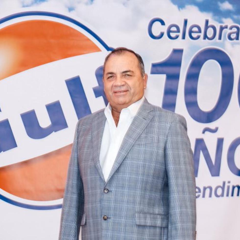 El empresario puertorriqueño y fundador de Best Petroleum Corp., Antonio De Jesús Nieves, considerado uno del pilares del desarrollo del segmento de gasolineras independientes en Puerto Rico, falleció a la edad de 72 años.