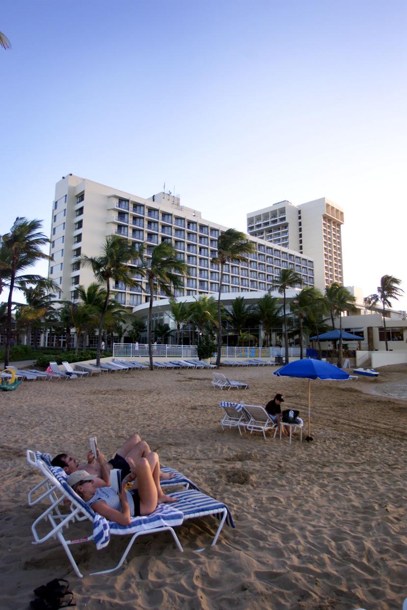 Las reservaciones en hoteles de la isla reflejan que se espera que el sábado, 13 de febrero sea el día de mayor ocupación con un 85.96%, seguido por el domingo 14 con un 81.68%, y el viernes 12 con un 81.30%.
