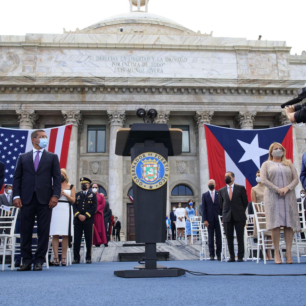 El sábado, Pedro Pierluisi juramentó a su cargo como gobernador de Puerto Rico, hito que marca el inicio de un cuatrienio de gobierno compartido entre el Ejecutivo y la Rama Legislativa, dominada por una mayoría del Partido Popular Democrático, e integrada en esta ocasión, por delegaciones de tres partidos minoritarios.