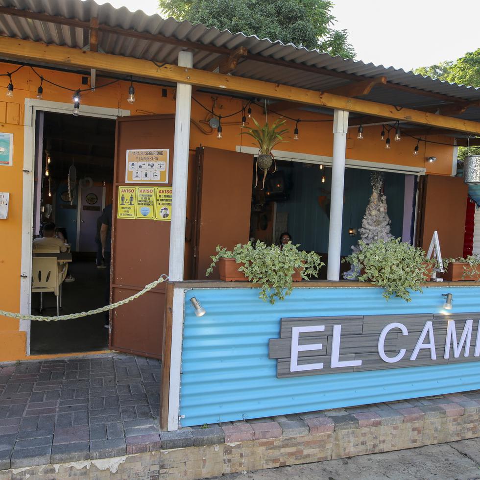 El Campito está localizado en la PR-6668, en Manatí.