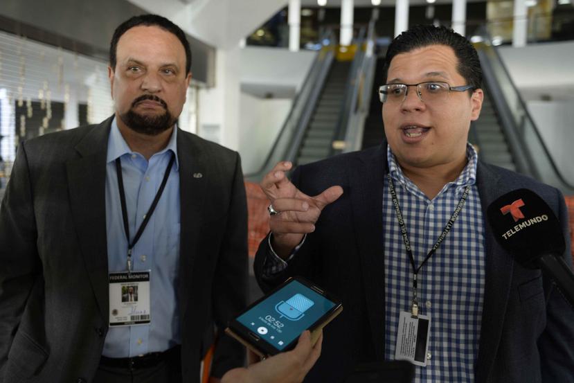 El Monitor de la Policía, Arnaldo Claudio, y el asesor legal de La Fortaleza, Alfonso Orona.