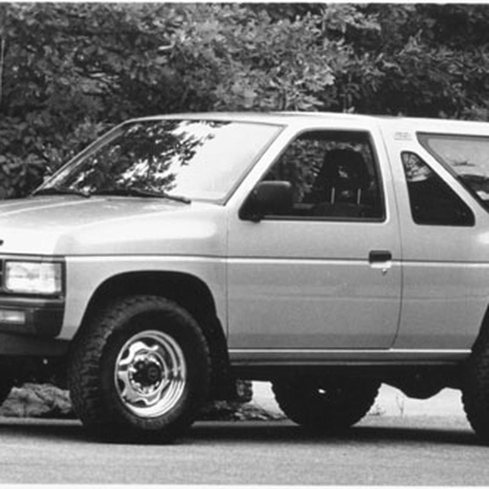 La Nissan Pathfinder fue lanzada por primera vez en 1986 con una gran capacidad todoterreno, pero también para su uso regular.