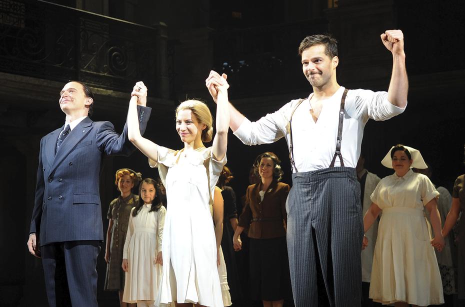A finales de 2012, el artista actuó en el musical "Evita" en Broadway, Nueva York.