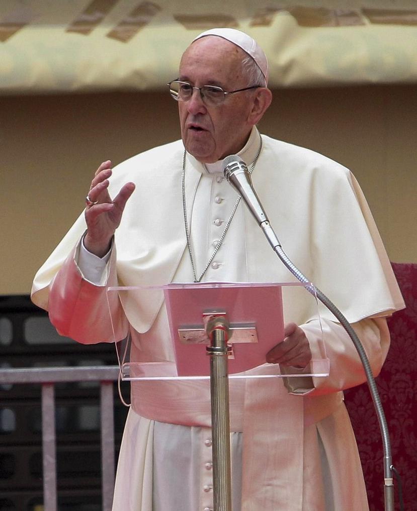 El papa Francisco se mostró consternado ante el tiroteo que dejó más de 50 muertos en Las Vegas. (AP)
