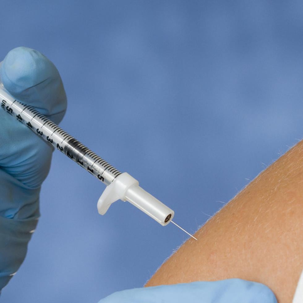 Se calcula que es necesario que el 95% de la población esté vacunada para que estén protegidos aquellos que no pueden hacerlo. (Shutterstock)