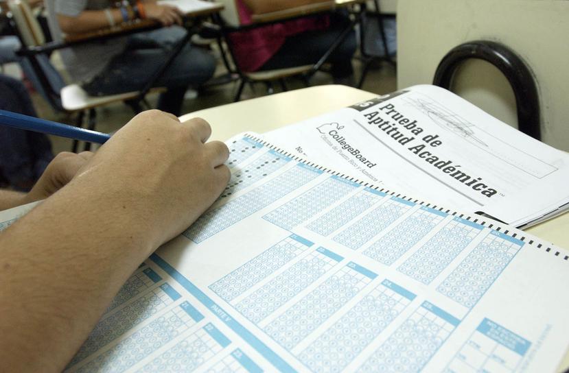 Desde que se dispuso que la prueba sea libre de costo para los alumnos de escuelas públicas, unos 138,888 estudiantes han tomado el examen. (Archivo / GFR Media)