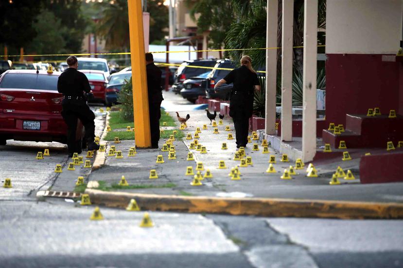 En la masacre registrada la semana pasada en el residencial Ernesto Ramos Antonini, en Río Piedras se encontraron mil casquillos de balas.