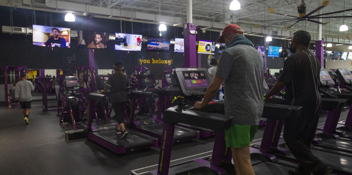 La cadena Planet Fitness, con más de 2,500 gimnasios, registró ingresos menores a los esperados durante el primer trimestre de 2024.