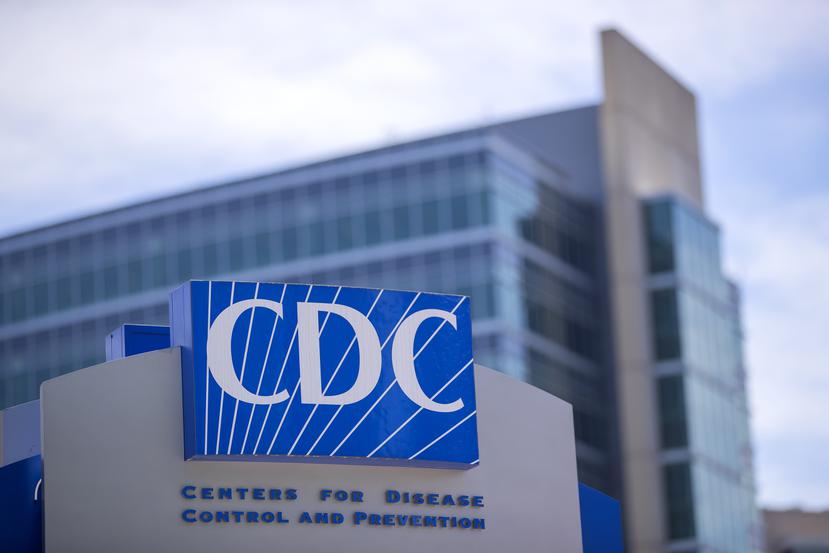 El panel asesor de los CDC recomendó la administración de dosis de refuerzo para personas mayores de 18 años de manera unánime.