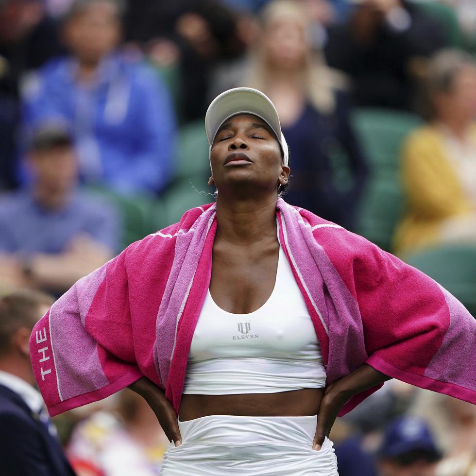 Venus Williams durante el partido contra Elina Svitolina en la primera ronda del torneo de Wimbledon.