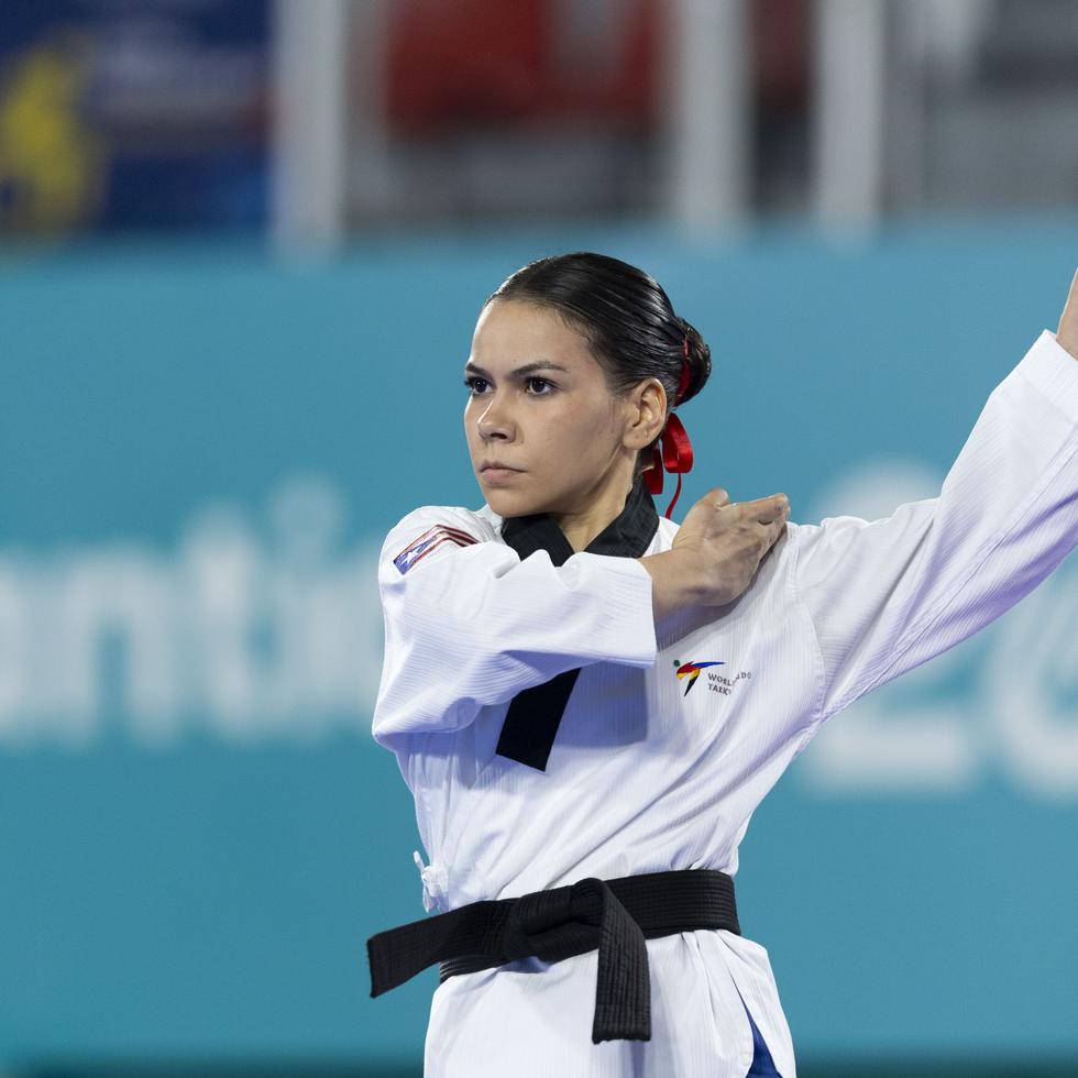 Arelis Medina en competencia en Santiago.
