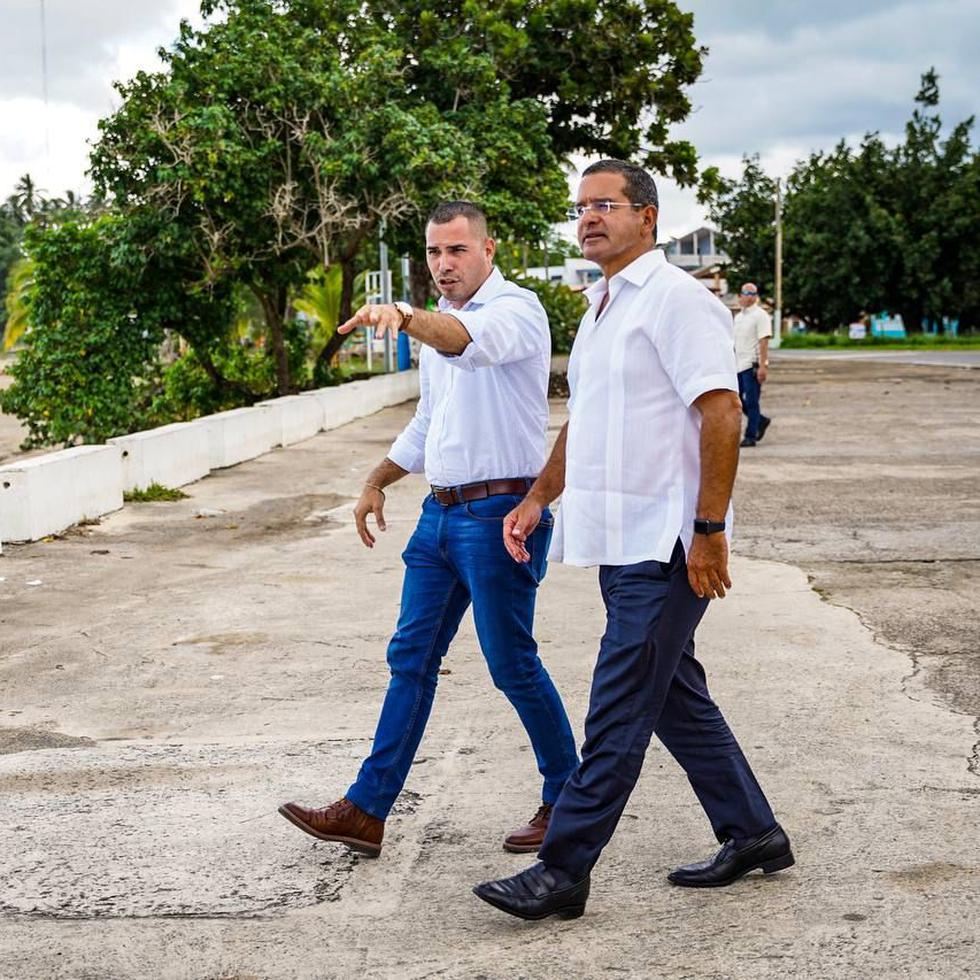 El alcalde de Aguada, Christian Cortés, alertó al gobernador Pedro Pierluisi sobre el grave problema de erosión costera en su pueblo.