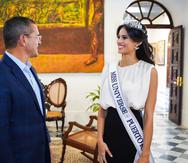 El gobernador Pedro Pierluisi, recibió hoy a Karla Guilfú Acevedo, Miss Universe Puerto Rico 2023, durante su conversación sobre sus próximos proyectos y el mensaje que desea llevar de Puerto Rico al mundo.