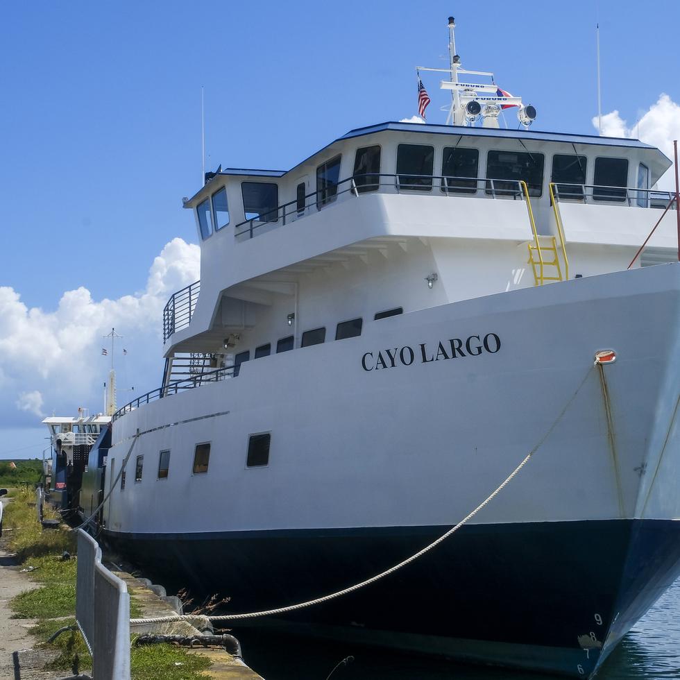 Una de las lanchas que da servicio de transporte marítimo en las islas municipio de Vieques y Culebra.