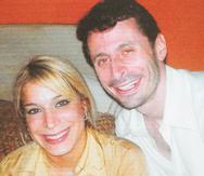 Alex Pabón Colón, alias El Loco, declaró en el juicio que Áurea Vázquez Rijos, izquierda, le ofreció dinero para que asesinara a su esposo, el empresario canadiense Adam Anhang, derecha.