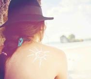 El cuerpo activa la vitamina D cuando la piel se expone directamente al sol, pero es importante no exponerse demasiado por el riesgo de cáncer de piel. (Archivo / GFR Media)