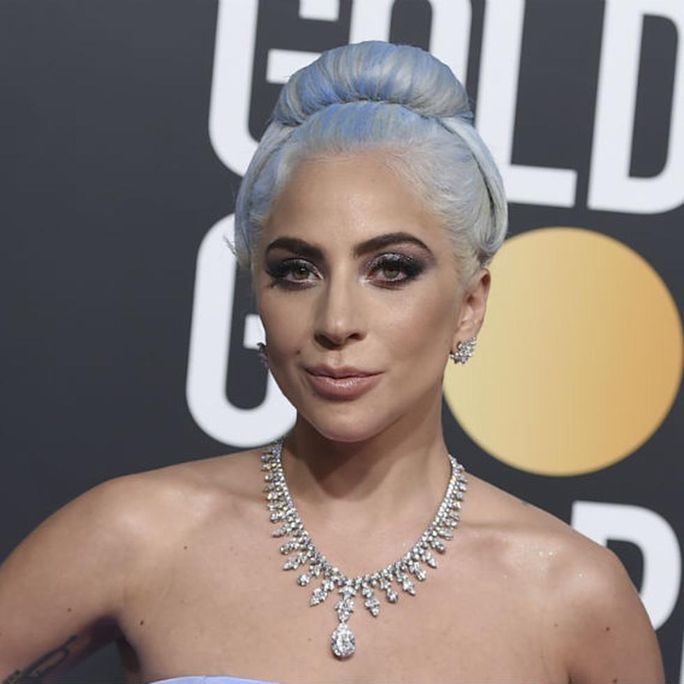 Lady Gaga lució un collar y pantallas de Tiffany's que fuero creados exclusivamente para ella. (AP)