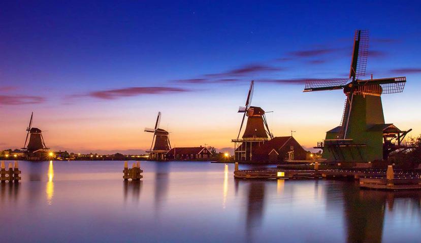 Los pintorescos molinos de viento de Holanda son un magneto turístico.