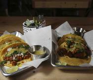 Tacos a base de plantas del menú del restaurante Earth Plant Based Cuisine de Phoenix. (AP/Ross D. Franklin)