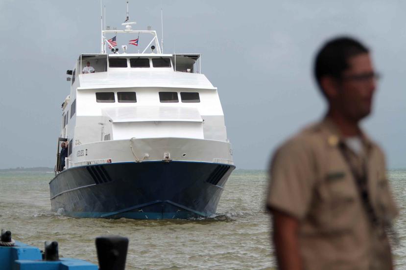El único ferry que transportaba carga y vehículos salió anoche de operaciones por problemas con el motor. (Archivo / GFR Media)