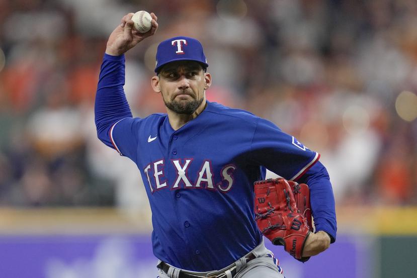 Nathan Eovaldi, lanzador de los campeones Rangers de Texas, ha sido operado dos veces del codo derecho.