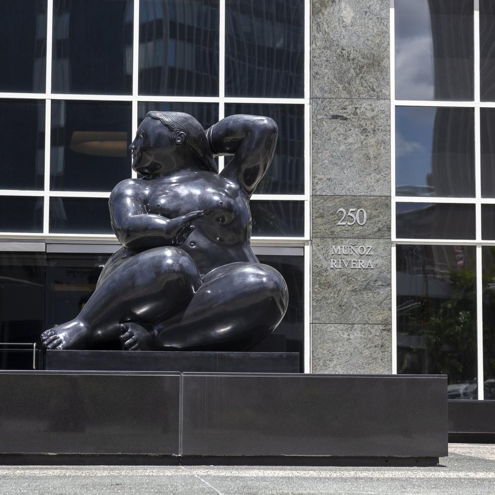 Fernando Botero, el artista colombiano más célebre conocido por sus esculturas de voluptuosas figuras, falleció este viernes a los 91 años.