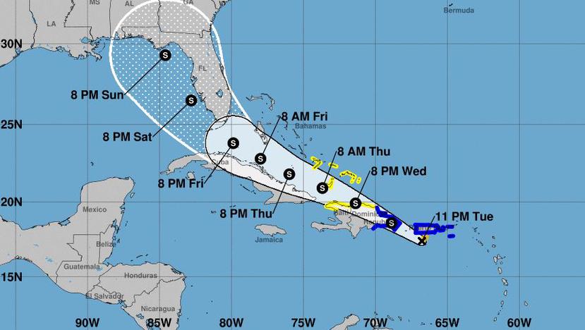 Trayectoria actualizada de la tormenta tropical Fred preparada por el Centro Nacional de Huracanes.