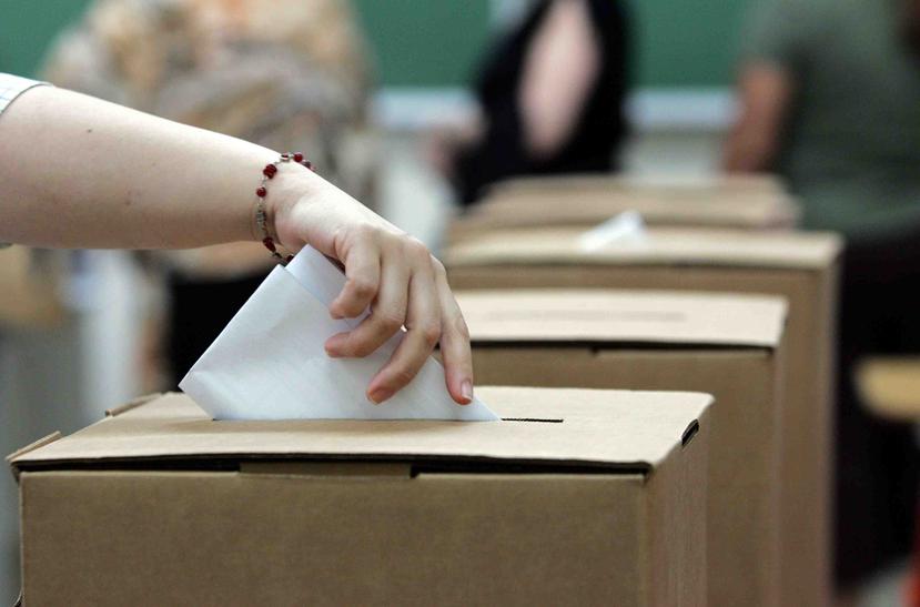 Se supone que el lunes la Comisión Estatal de Elecciones inicie la impresión de papeletas para el plebiscito.