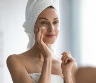 La rutina de limpieza es esencial para mantener la ppiel del rostro saludable.
