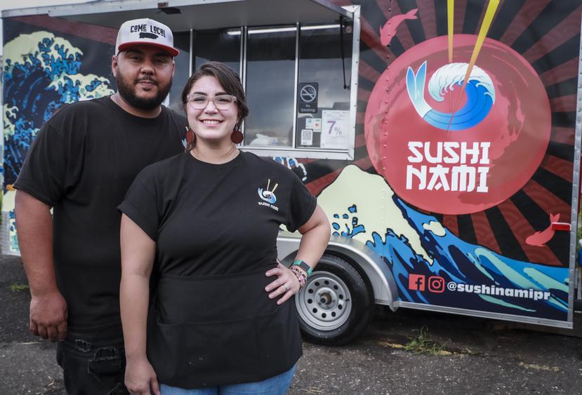 Paola Burgos y Carlos Carmona, de 28 y 32 años, respectivamente. Ellos crearon Sushi Nami.