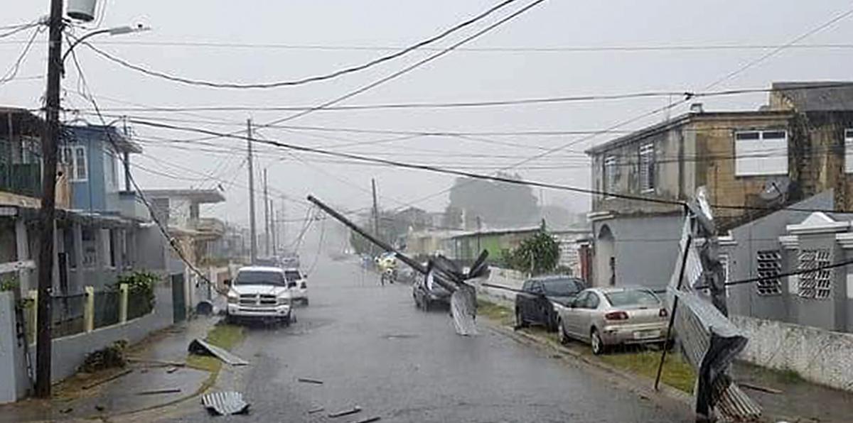 Gobernador defiende cómo se manejó la emergencia del tornado en Arecibo