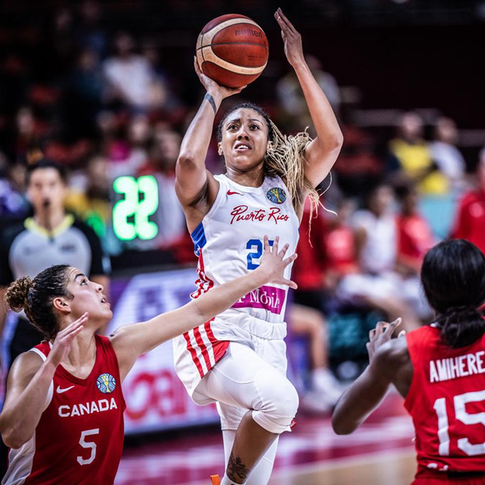 Arella Guirantes (22) vuelve a encabezar el plantel de Puerto Rico para el Centrobasket en México.