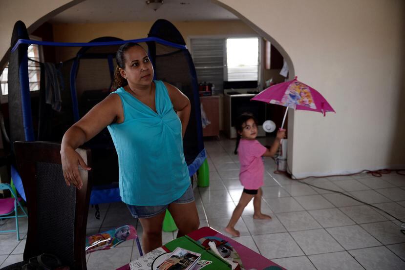 Suheyli Silva estima en $35,000 las pérdidas en su casa no asegurada en Toa Baja.