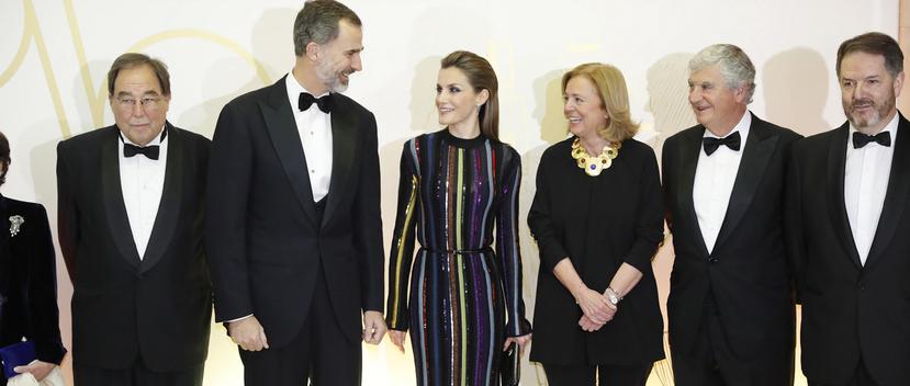 La reina Letizia de España, durante el acto conmemorativo celebrado en Madrid, luce un "bubble ponytail". (EFE/JuanJo Martín)