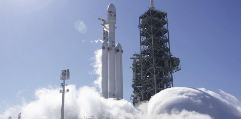 El Falcon Heavy está pensado para llevar al espacio satélites más pesados e incluso, en un futuro, a humanos. (AP)