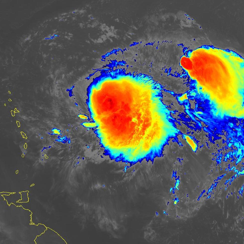Imagen satelital que muestra las tormentas tropicales Phillipe y Rina cerca de las 11:00 de la noche del 29 de septiembre de 2023.