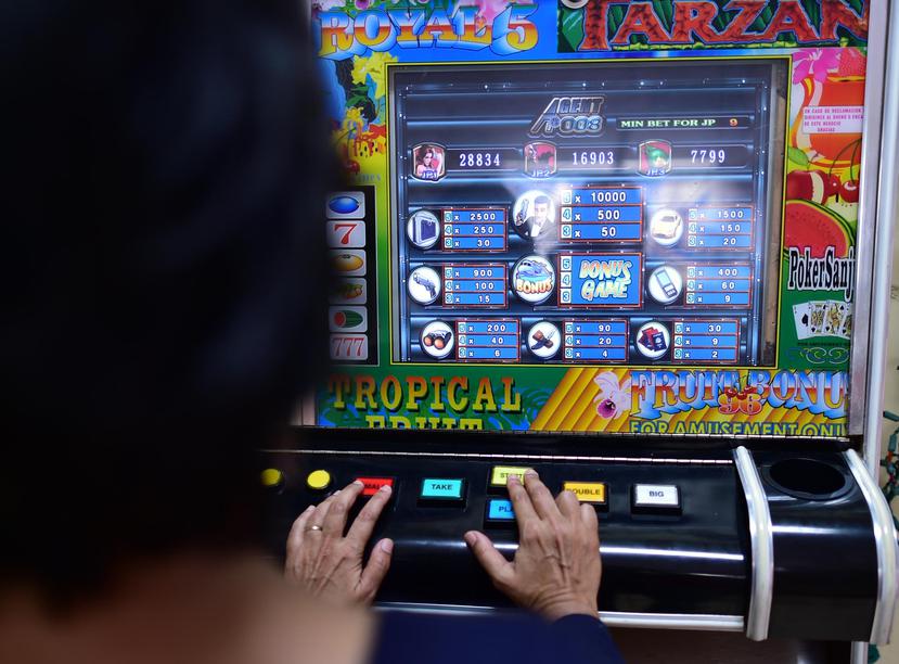 La Cámara de Representantes avaló la madrugada de ayer una versión de la reforma contributiva que legalizaría las máquinas tragamonedas fuera de los casinos. (GFR Media)