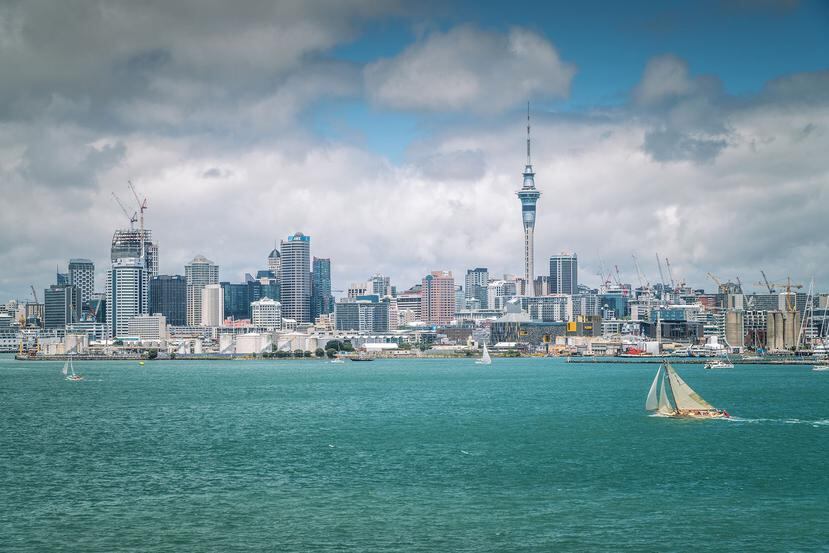 La también llamada “la Ciudad de las Velas,” Auckland es una metrópolis preciosa ubicada entre dos puertos (Waitemata y Manukau) en la Isla Norte de Nueva Zelanda. (Suministra)