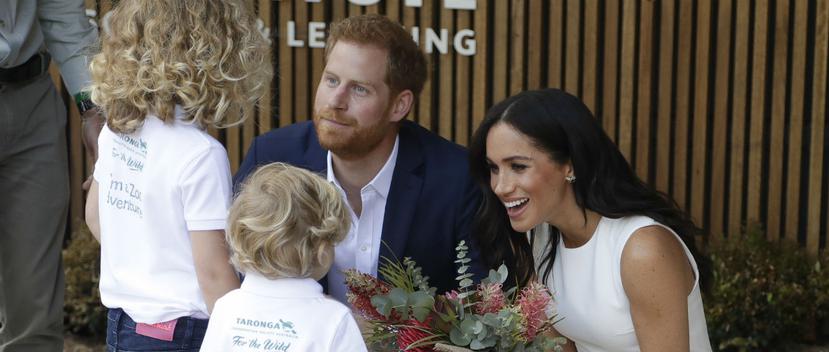 El Palacio de Kensington anunció hoy el embarazo, mientras la pareja salía a un viaje oficial en Australia. (AP)