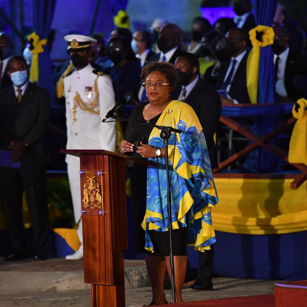 Primera ministra de Barbados, Mia Amor Mottley, durante la ceremonia de declaración de la transición del país a una república parlamentaria.