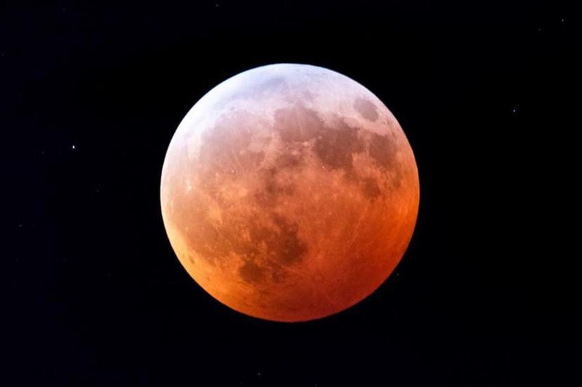 Los eclipses totales de Luna se producen aproximadamente cada dos años. (EFE)