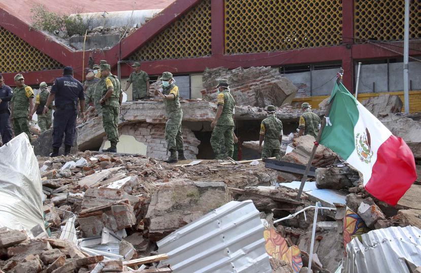 Uno de los estados más afectados fue Oaxaca, donde se reportaron varias estructuras caídas. (AP)