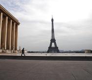 Con casi seis millones de visitantes en 2022, la “Torre Eiffel” es uno de los monumentos más frecuentados del mundo.
