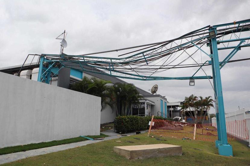 Parte de los daños ocasionados por un tornado en el sector Víctor Rojas 2, en Arecibo.