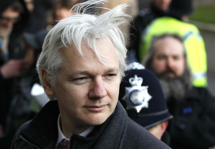 Assange lleva refugiado en la embajada ecuatoriana en Londres, desde junio de 2012 para evitar su extradición a Suecia por unas posibles agresiones sexuales.  (Archivo)