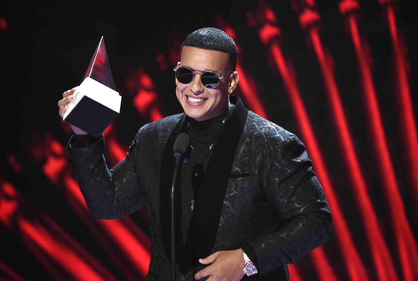 Daddy Yankee recibió el premio Ícono. (AP)