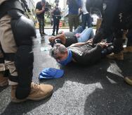 Citan a manifestantes arrestados por cargo menos grave tras protesta en la Milla de Oro