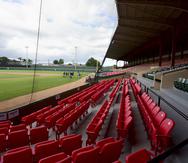 Solo los primeros 400 fanáticos tendrán acceso a los estadios del béisbol invernal en el arranque de la postemporada. En la foto, el estadio Yldefonso Solá Morales.