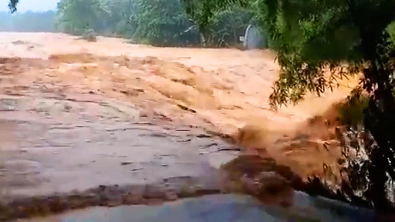 "Una tarde tormentosa": captan feroz desbordamiento de ríos en Peñuelas, Utuado y Yauco