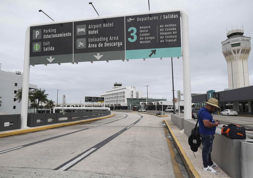 Los 80 vuelos pautados para arribar hoy al aeropuerto internacional Luis Muñoz Marín fueron en su mayoría domésticos.
